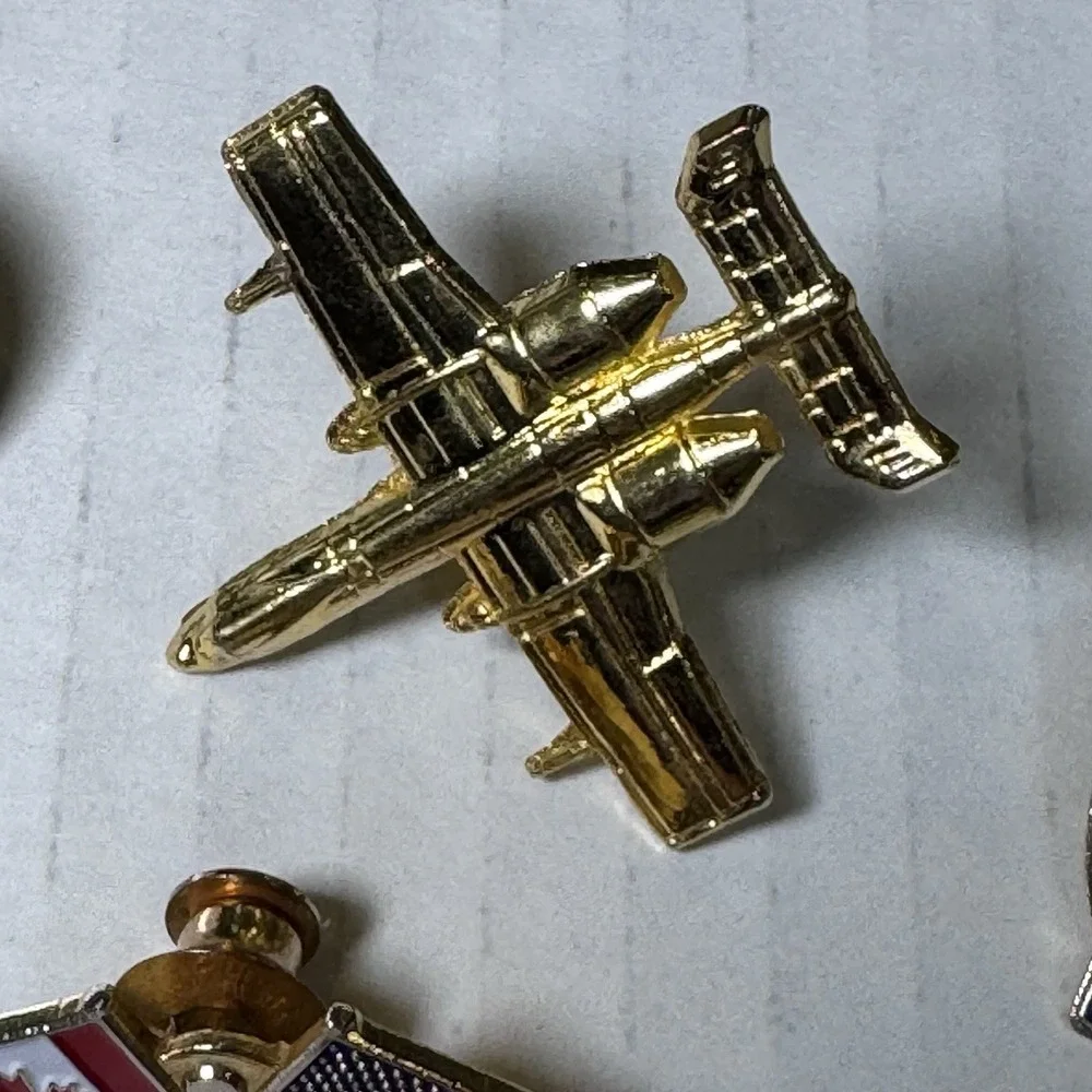 VTG Lapel Pins US Military MAGA NRA AIR FORCE FIDF WWP USA 9-11 Liberty Patriot+